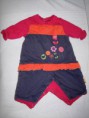 Pelele Catimini azul marino-granate-naranja;flores y volante